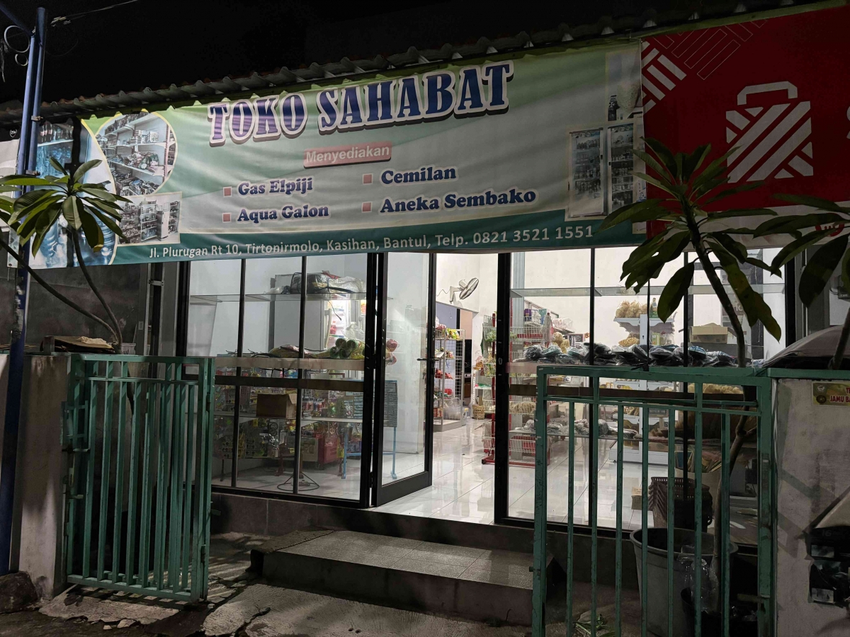 Toko Sahabat Sodong: The Heartbeat of Daily Shopping in Cilacap